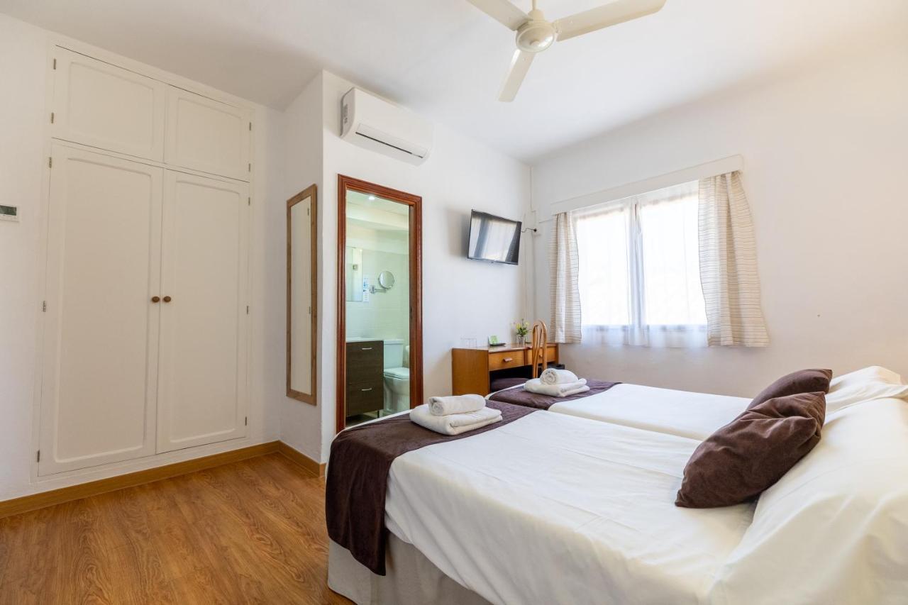 Hostal Doris - Adults Only Colonia de Sant Jordi Exterior foto